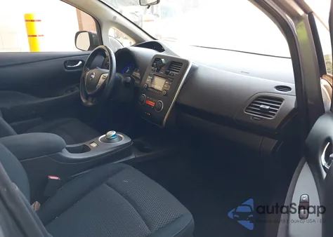 2015 Nissan Leaf S z USA, uszkodzony, nr VIN 1N4AZ0CP2FC303684